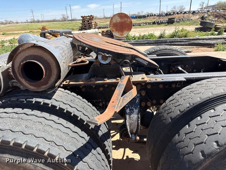 image for item FC2051 2007 Western Star 4900 semi truck