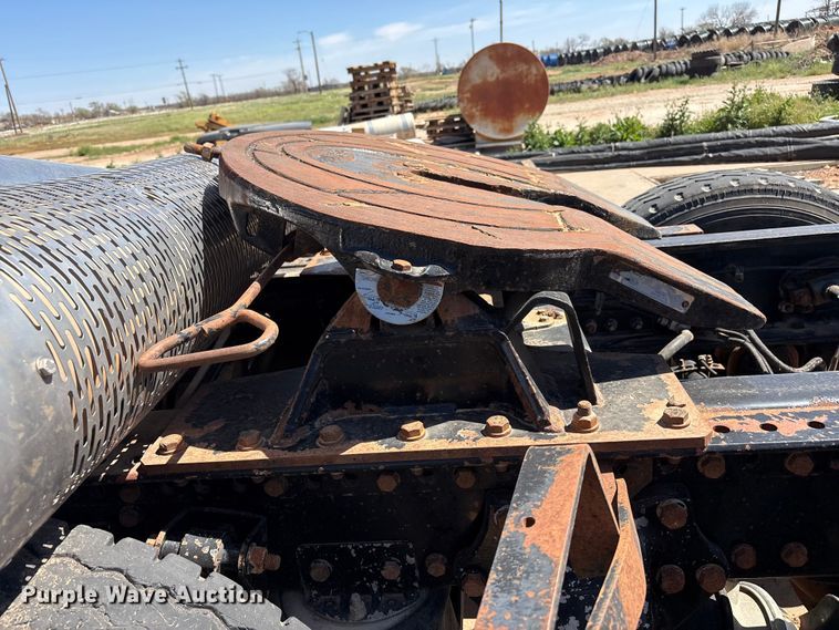 image for item FC2051 2007 Western Star 4900 semi truck