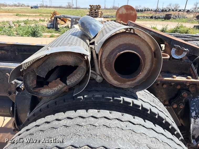 image for item FC2051 2007 Western Star 4900 semi truck