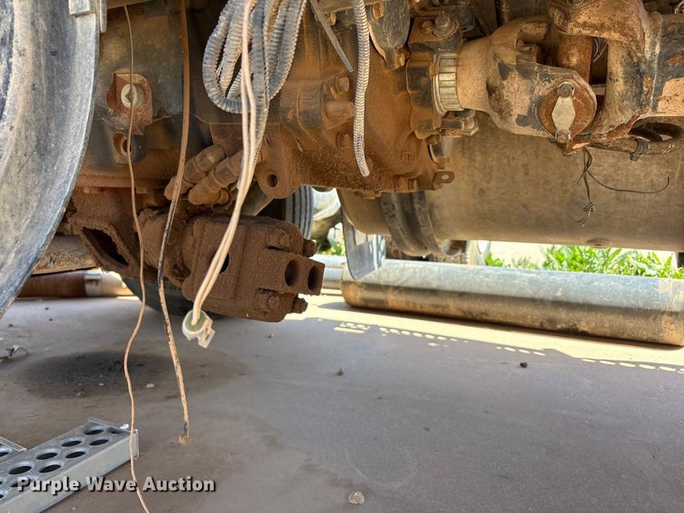 image for item FC2051 2007 Western Star 4900 semi truck