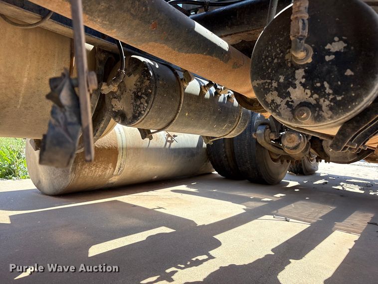 image for item FC2051 2007 Western Star 4900 semi truck