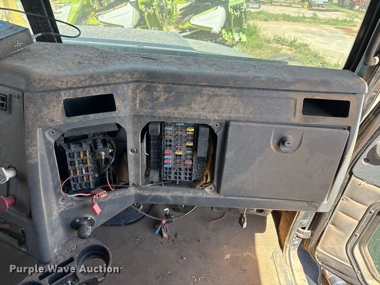 image for item FC2051 2007 Western Star 4900 semi truck