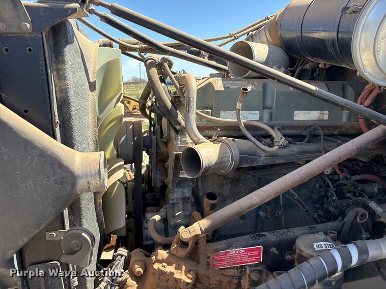 image for item FC2051 2007 Western Star 4900 semi truck