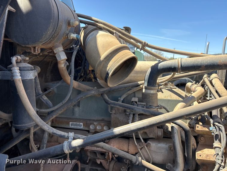 image for item FC2051 2007 Western Star 4900 semi truck