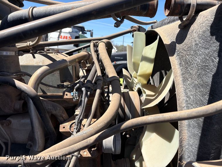 image for item FC2051 2007 Western Star 4900 semi truck