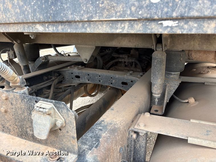 image for item FC2069 2007 Western Star 4900 semi truck
