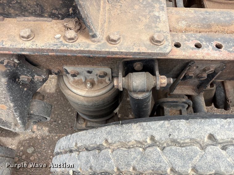image for item FC2069 2007 Western Star 4900 semi truck