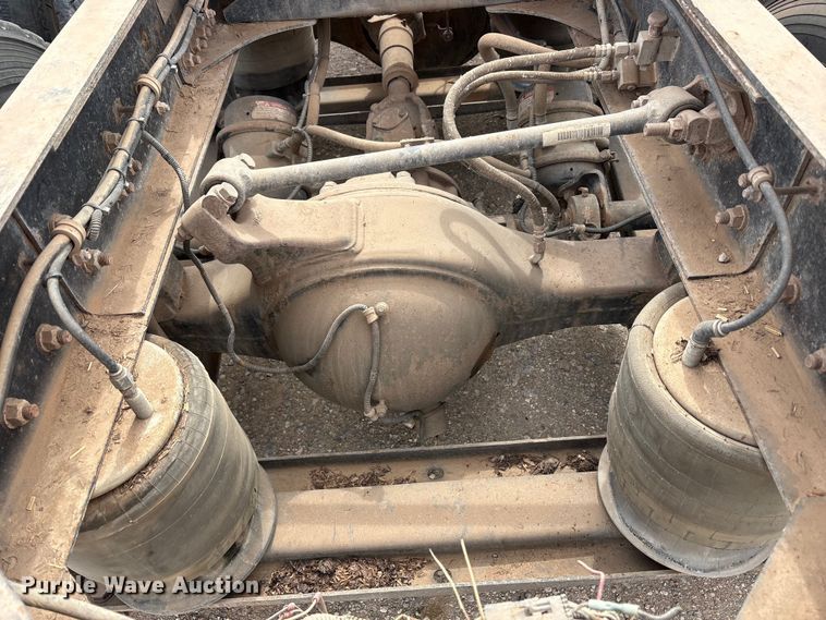 image for item FC2069 2007 Western Star 4900 semi truck