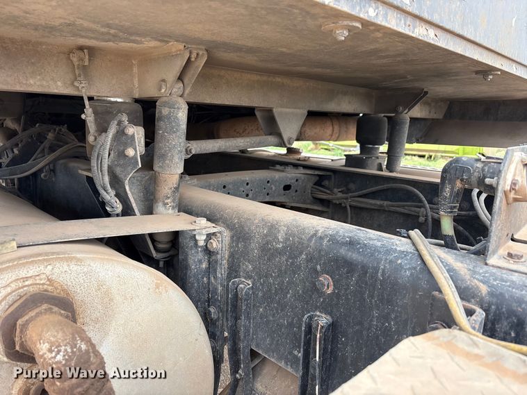 image for item FC2069 2007 Western Star 4900 semi truck