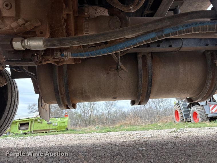 image for item FC2069 2007 Western Star 4900 semi truck