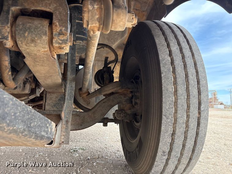 image for item FC2069 2007 Western Star 4900 semi truck