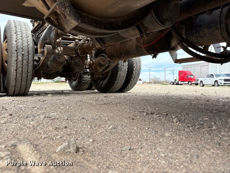 image for item FC2069 2007 Western Star 4900 semi truck