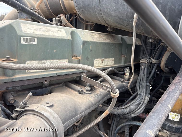 image for item FC2069 2007 Western Star 4900 semi truck