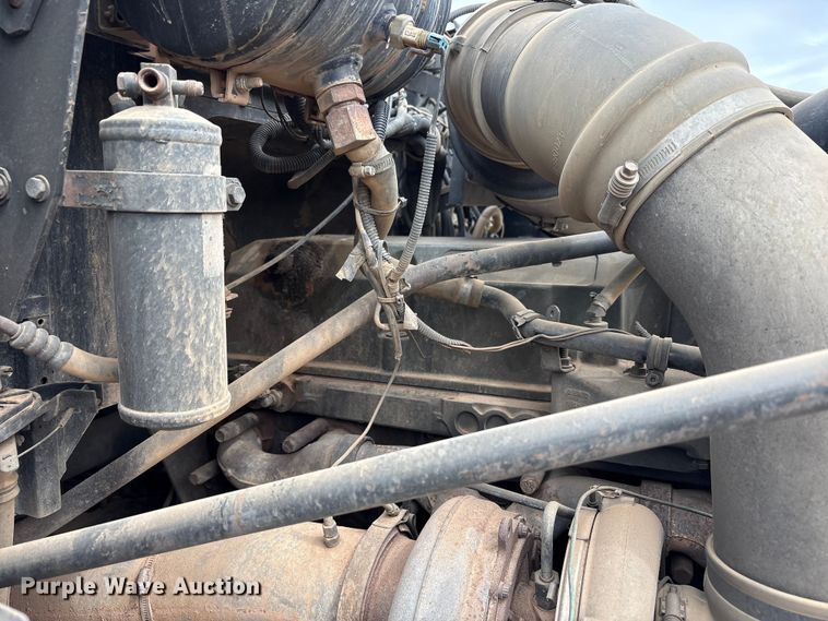 image for item FC2069 2007 Western Star 4900 semi truck