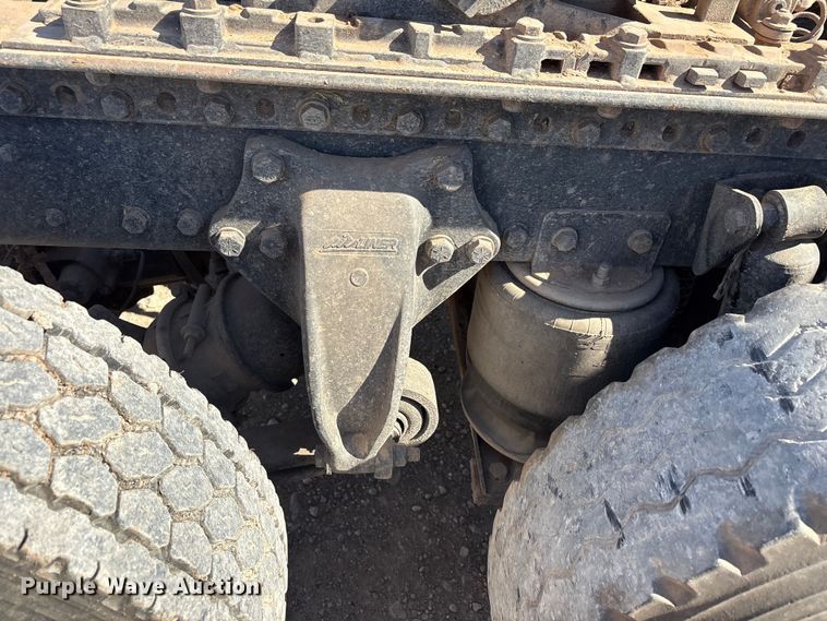 image for item FC2070 2007 Western Star 4900EX semi truck