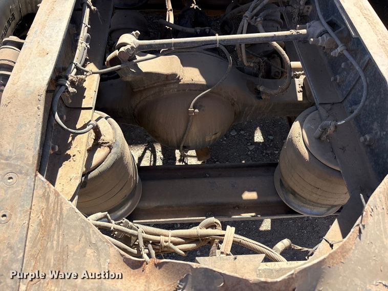 image for item FC2070 2007 Western Star 4900EX semi truck