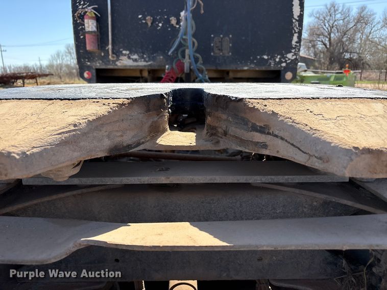 image for item FC2070 2007 Western Star 4900EX semi truck