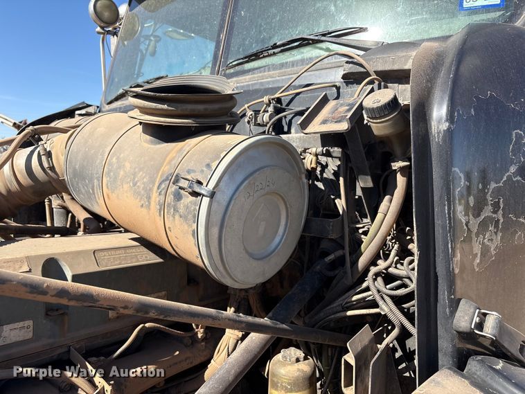 image for item FC2070 2007 Western Star 4900EX semi truck