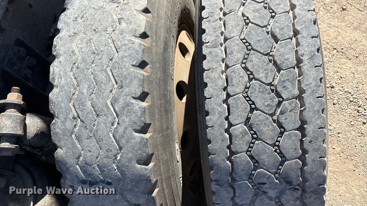 image for item FC2070 2007 Western Star 4900EX semi truck