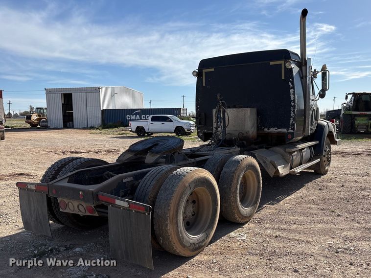 image for item FC2073 2007 Western Star 4900EX semi truck