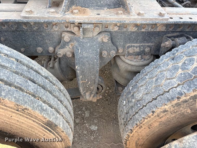 image for item FC2073 2007 Western Star 4900EX semi truck