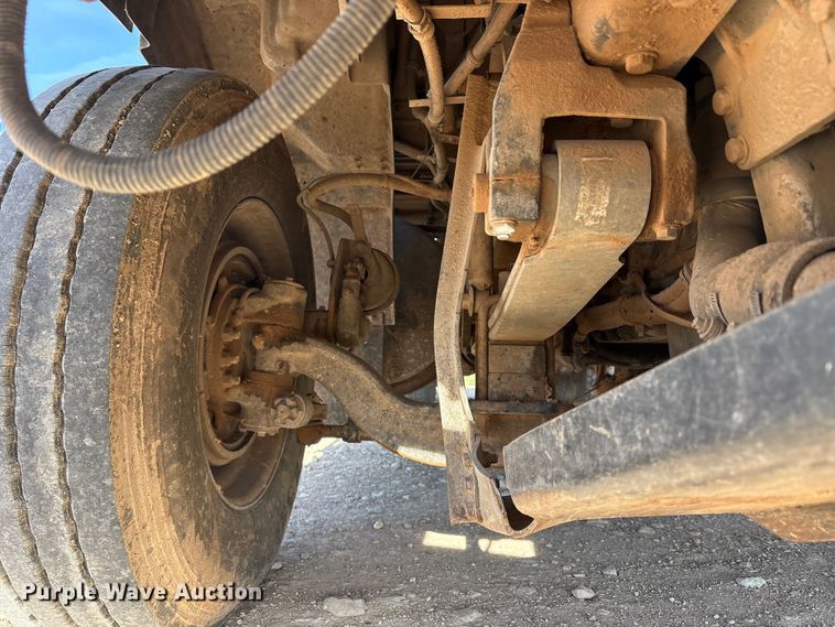 image for item FC2073 2007 Western Star 4900EX semi truck
