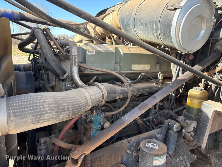 image for item FC2073 2007 Western Star 4900EX semi truck