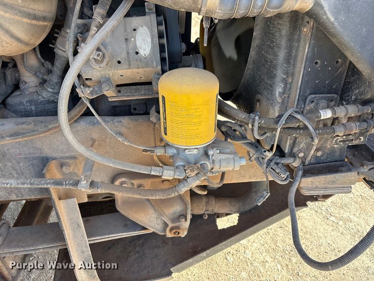 image for item FC2073 2007 Western Star 4900EX semi truck