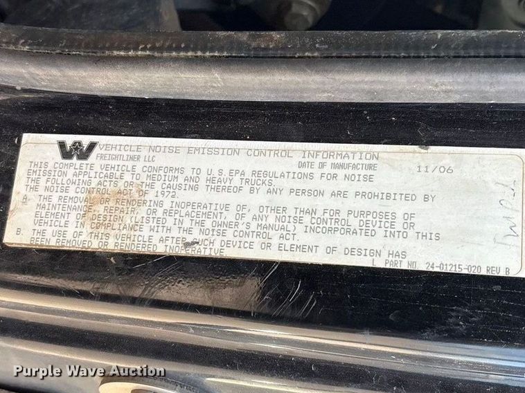 image for item FC2073 2007 Western Star 4900EX semi truck
