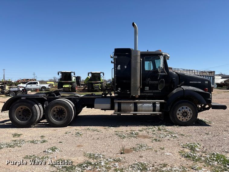 image for item FC2076 2007 Western Star 4900EX semi truck