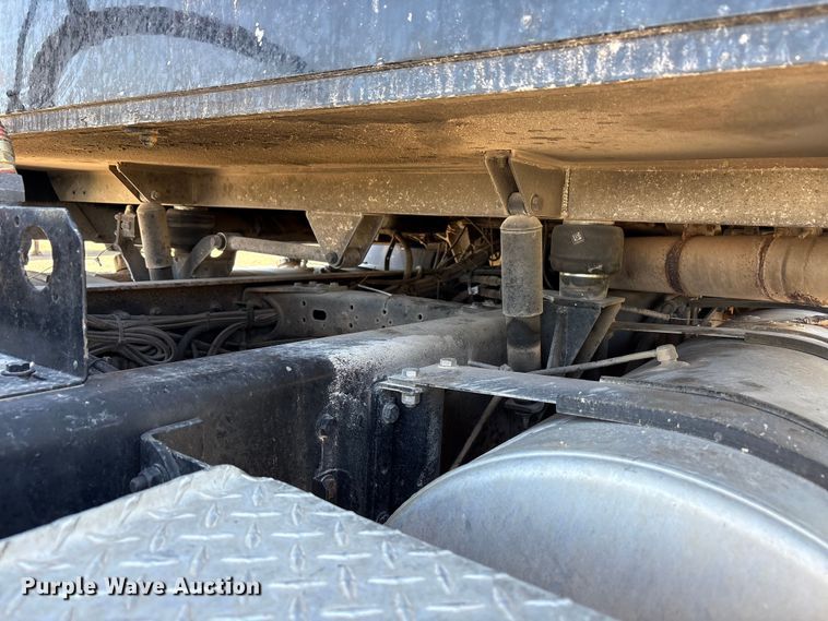 image for item FC2076 2007 Western Star 4900EX semi truck