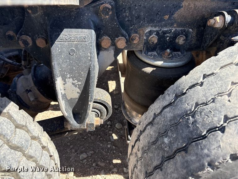 image for item FC2076 2007 Western Star 4900EX semi truck