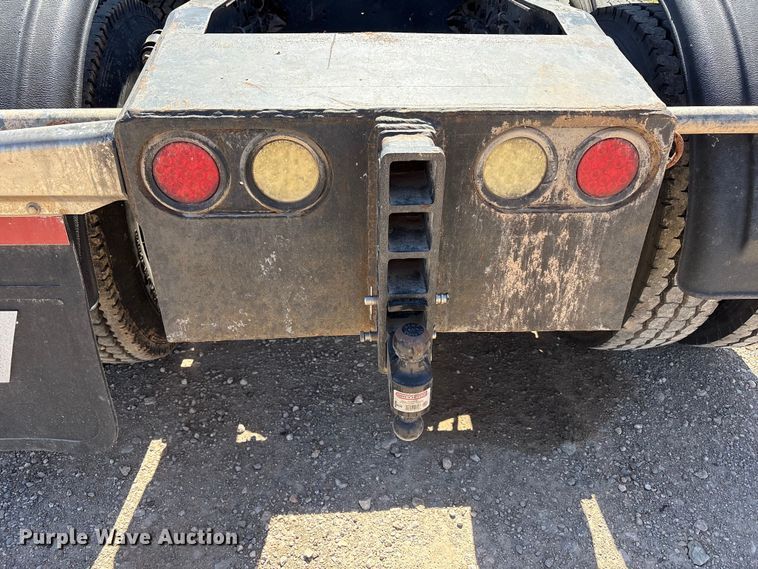 image for item FC2076 2007 Western Star 4900EX semi truck