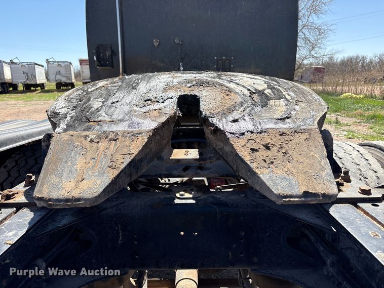 image for item FC2076 2007 Western Star 4900EX semi truck