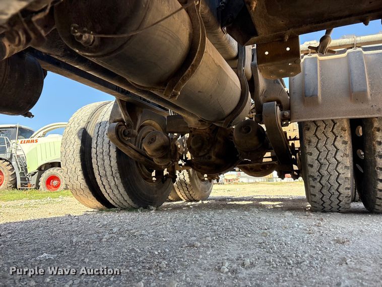 image for item FC2076 2007 Western Star 4900EX semi truck