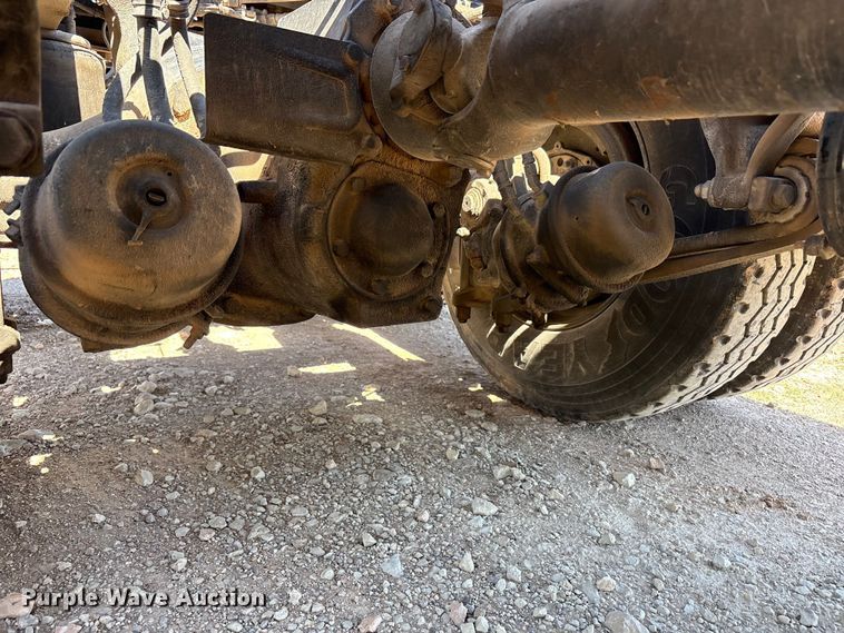 image for item FC2076 2007 Western Star 4900EX semi truck