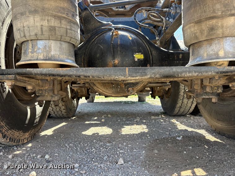 image for item FC2076 2007 Western Star 4900EX semi truck