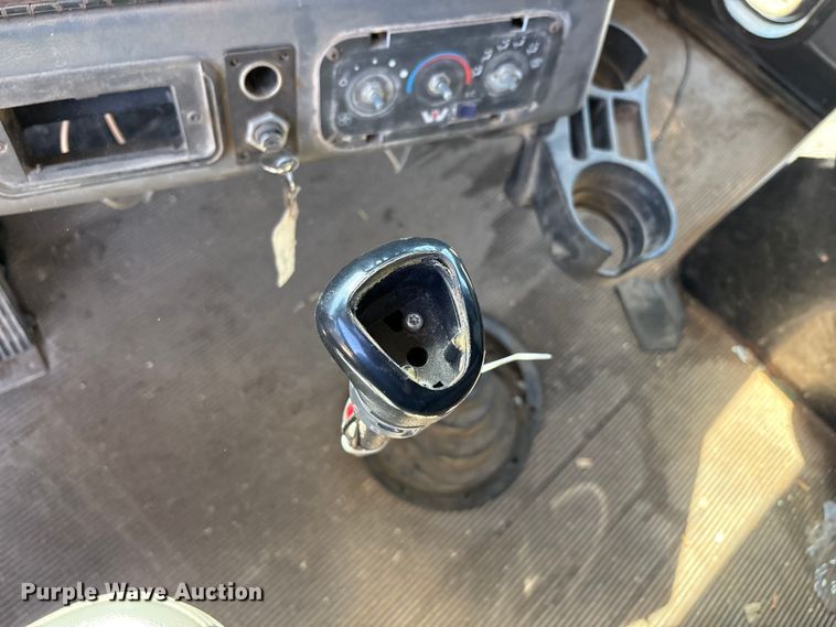 image for item FC2076 2007 Western Star 4900EX semi truck
