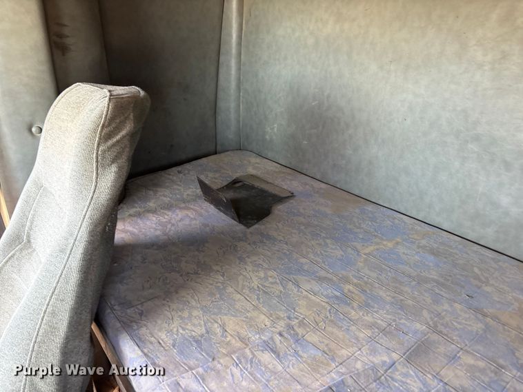 image for item FC2076 2007 Western Star 4900EX semi truck