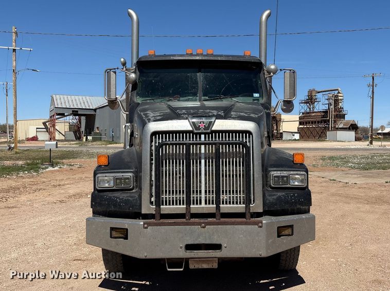 image for item FC2085 2008 Western Star 4900EX semi truck