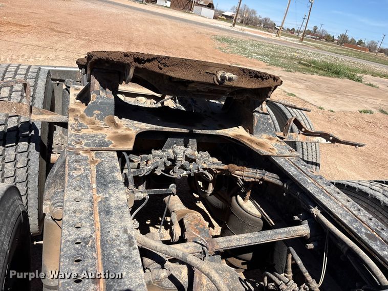 image for item FC2085 2008 Western Star 4900EX semi truck