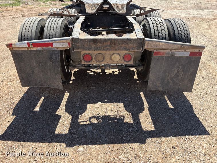 image for item FC2085 2008 Western Star 4900EX semi truck