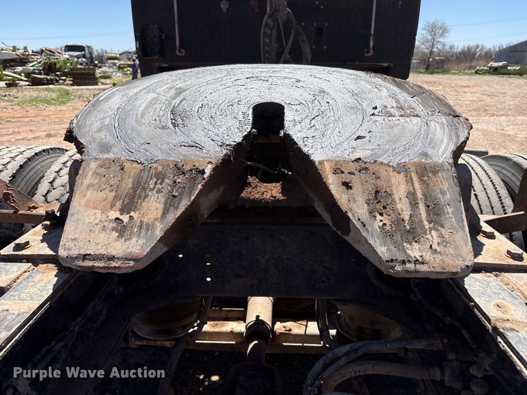 image for item FC2085 2008 Western Star 4900EX semi truck