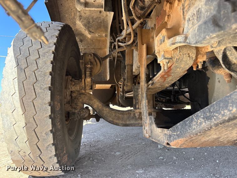 image for item FC2085 2008 Western Star 4900EX semi truck