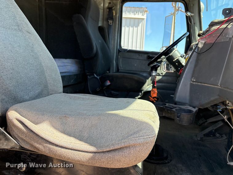 image for item FC2085 2008 Western Star 4900EX semi truck