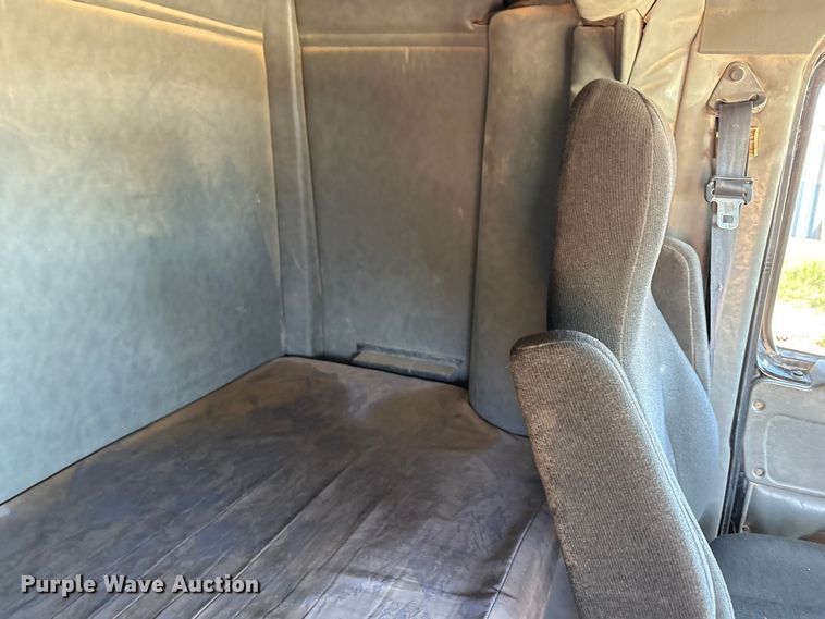 image for item FC2085 2008 Western Star 4900EX semi truck