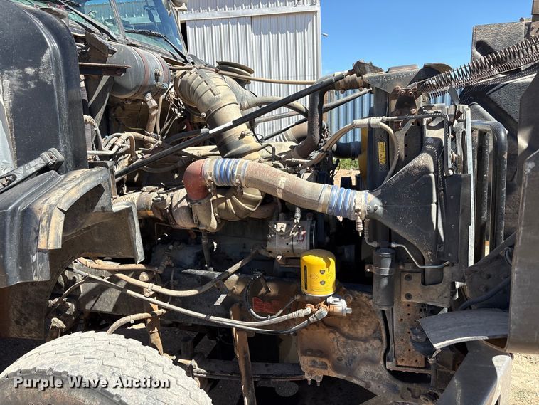 image for item FC2085 2008 Western Star 4900EX semi truck
