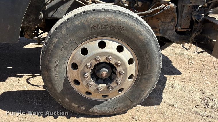 image for item FC2085 2008 Western Star 4900EX semi truck