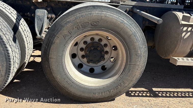 image for item FC2085 2008 Western Star 4900EX semi truck