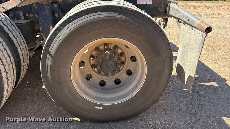 image for item FC2085 2008 Western Star 4900EX semi truck